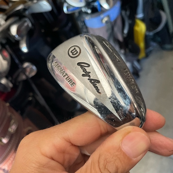 Wilson iron 8 signature Andy Bean in right handed 
Steel - Picture 4 of 10